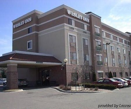 Wesley Inn Вічіта Екстер'єр фото
