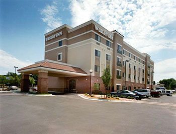 Wesley Inn Вічіта Екстер'єр фото